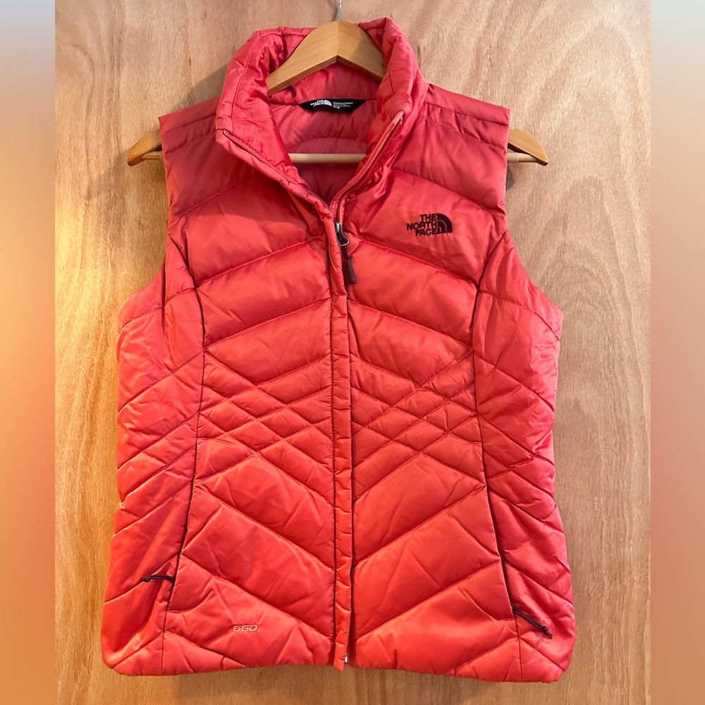 North Face Vest Womens Medium Burnt Orange Puffer Fill Goose Down 550